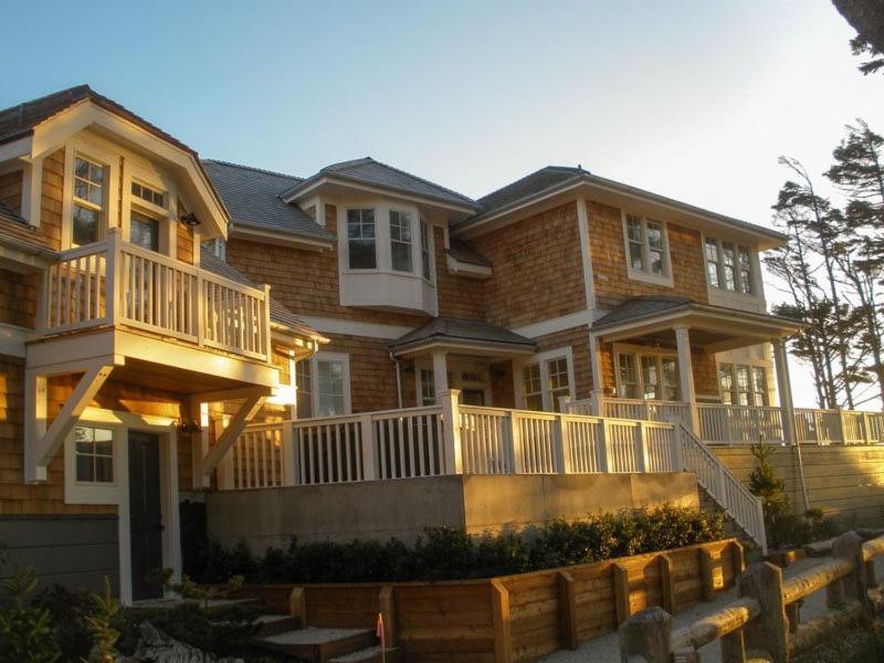 Beach Bluff By Seabrook Hospitality Pacific Beach Exterior photo
