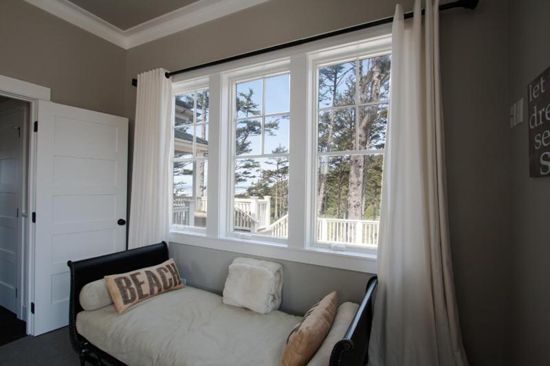 Beach Bluff By Seabrook Hospitality Pacific Beach Exterior photo