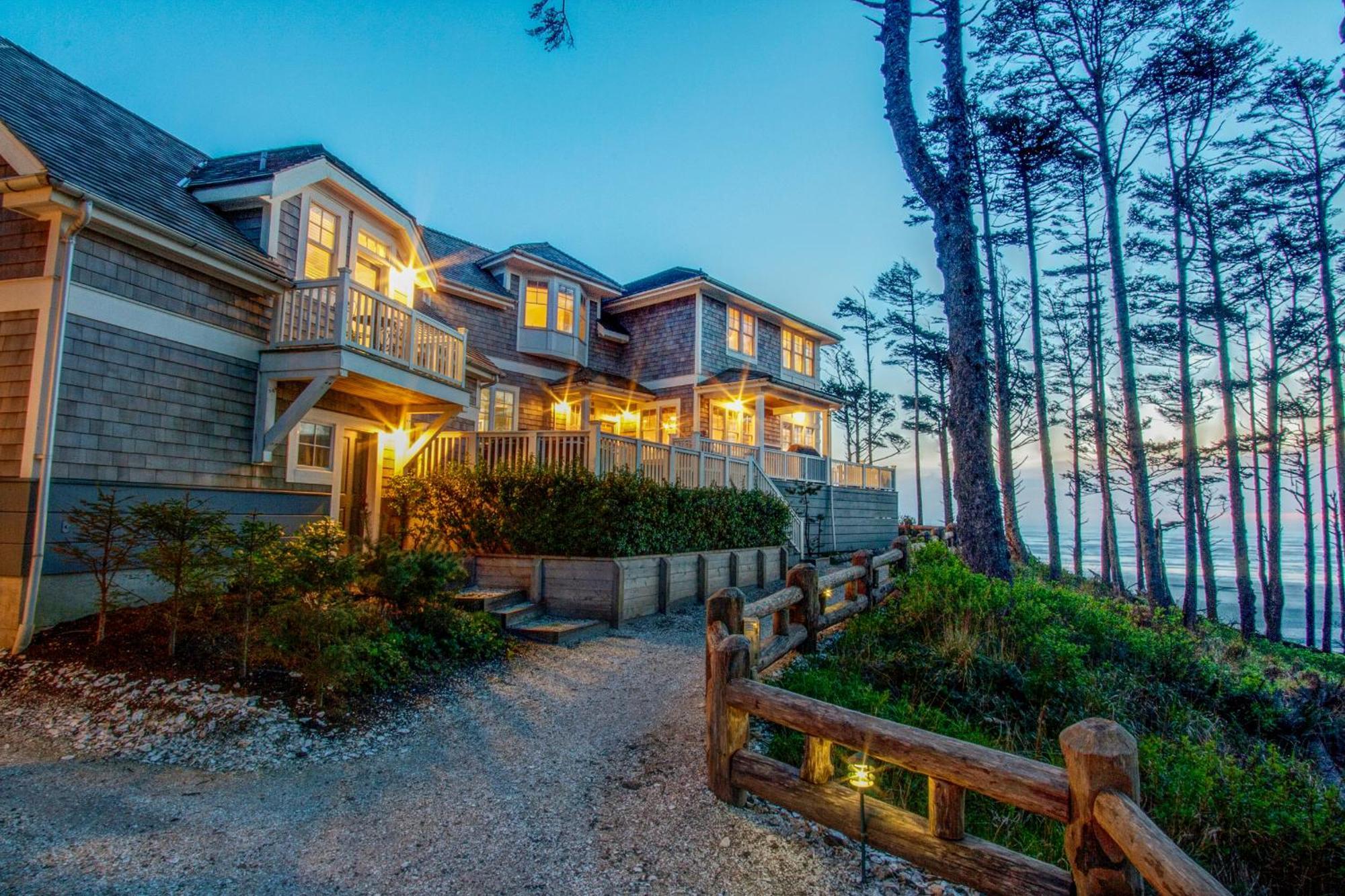 Beach Bluff By Seabrook Hospitality Pacific Beach Exterior photo